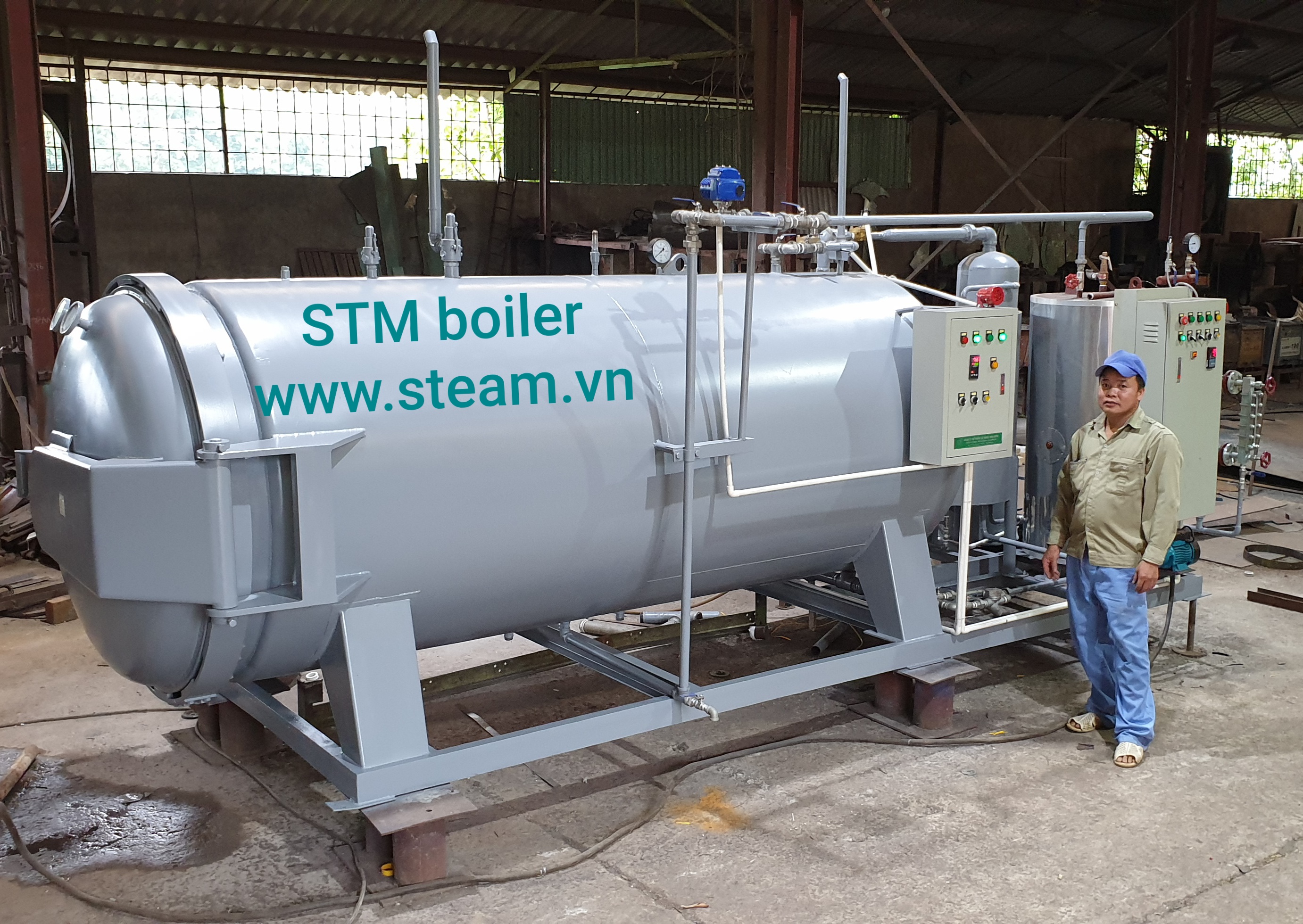 Polyester autoclave